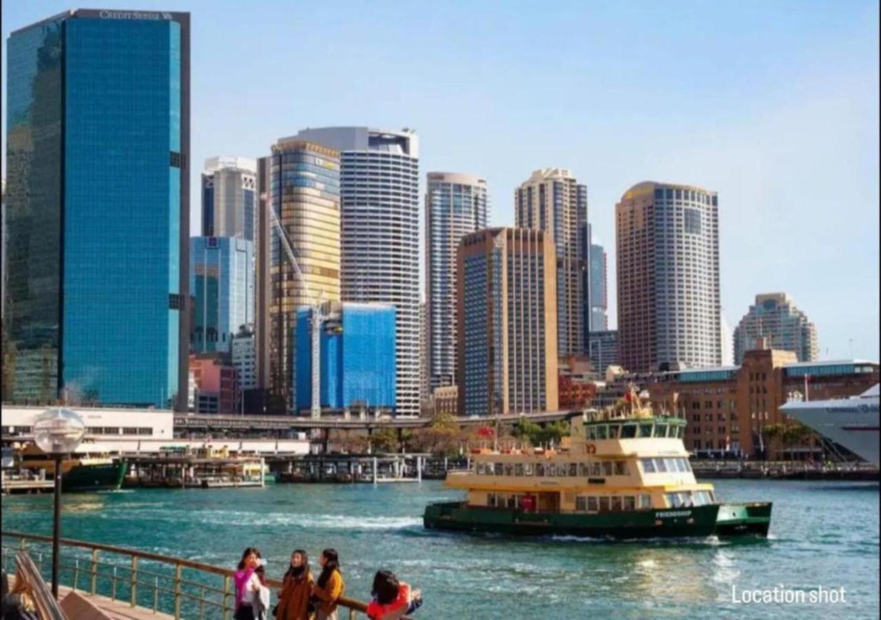 Apartment Breathtaking Harbour Bridge Views In Prime Locale
