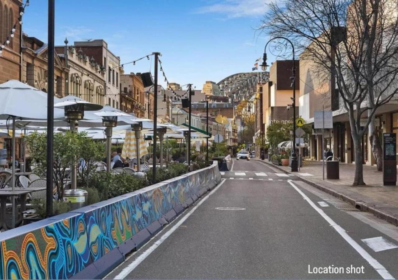 Breathtaking Harbour Bridge Views In Prime Locale * Sydney
