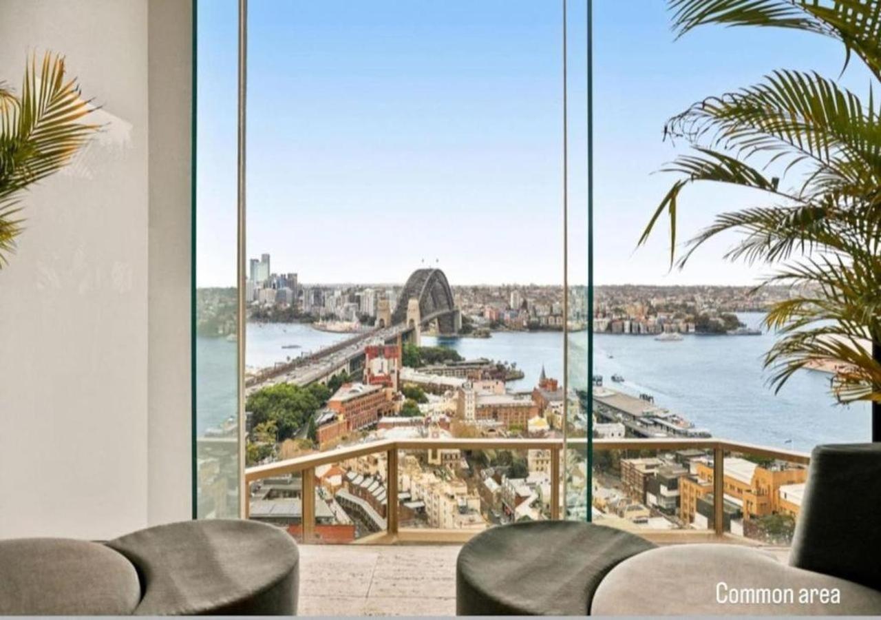 Breathtaking Harbour Bridge Views In Prime Locale Apartment