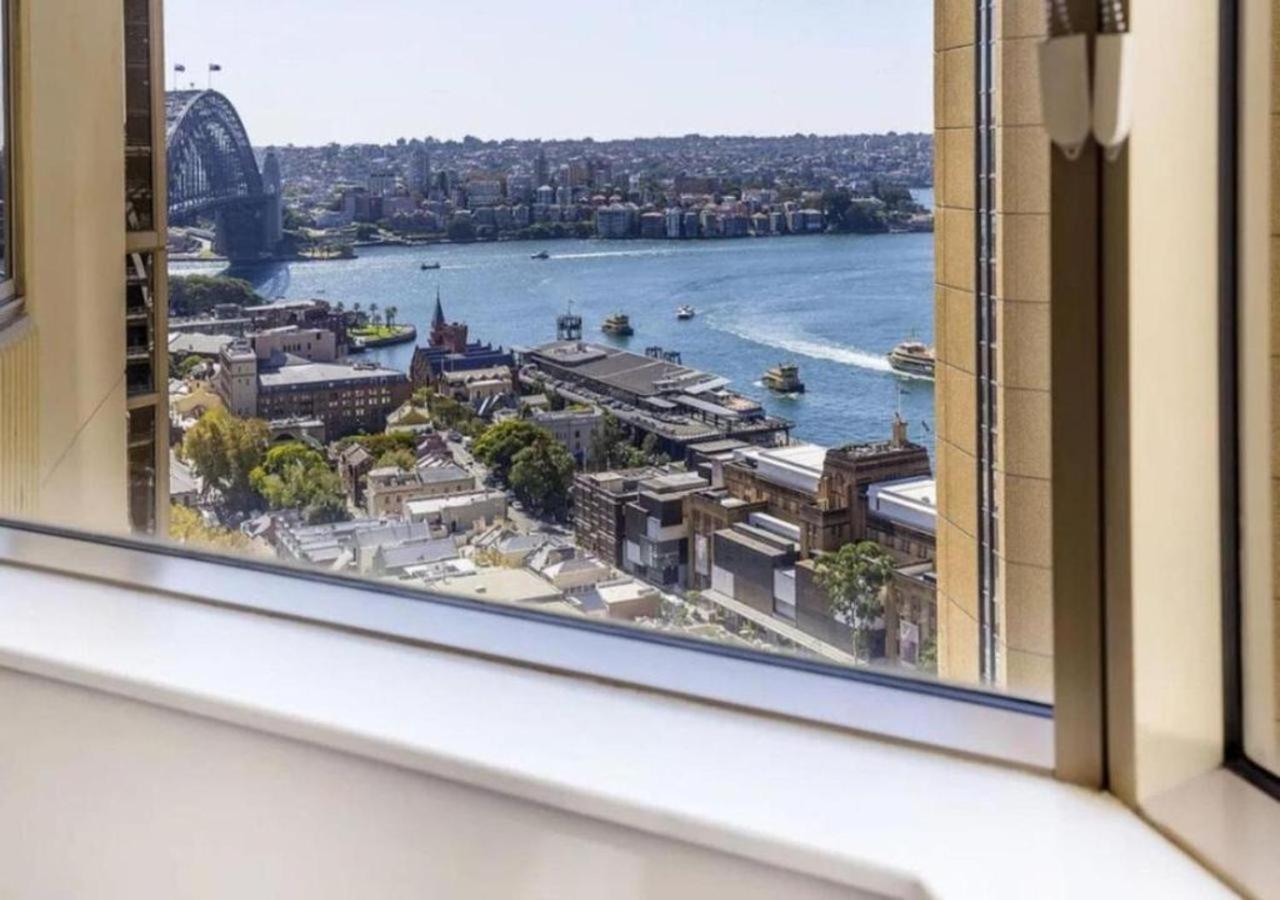 Apartment Breathtaking Harbour Bridge Views In Prime Locale