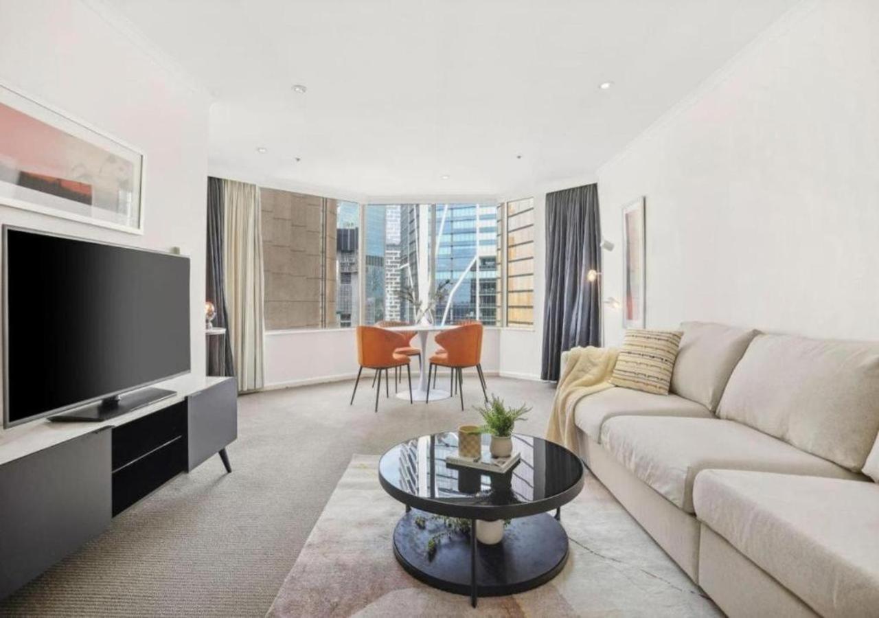 Breathtaking Harbour Bridge Views In Prime Locale Sydney